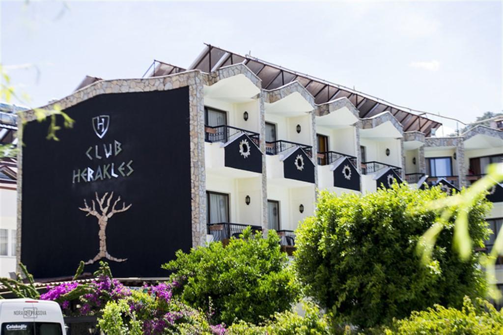 Club Herakles Hotel كمر المظهر الخارجي الصورة