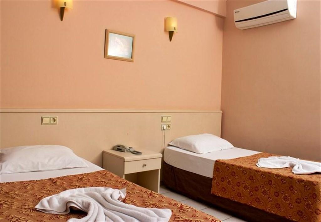 Club Herakles Hotel كمر المظهر الخارجي الصورة